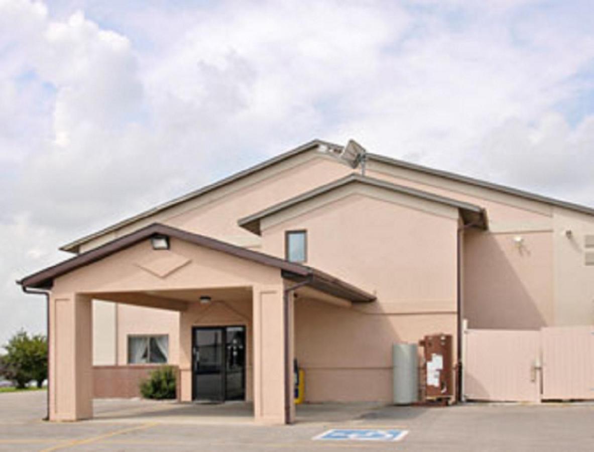 Super 8 By Wyndham Osceola Ia Motel Eksteriør bilde