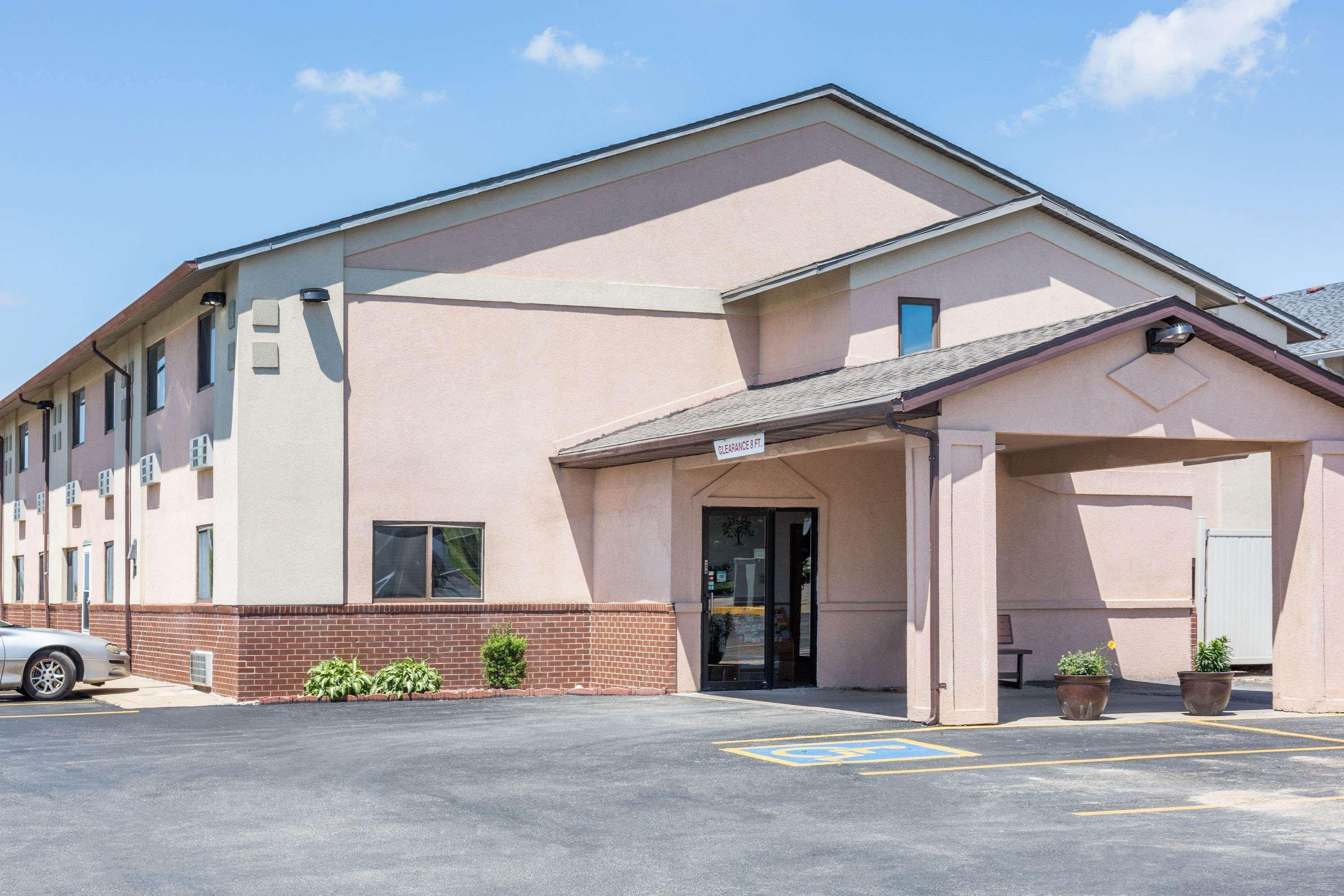 Super 8 By Wyndham Osceola Ia Motel Eksteriør bilde
