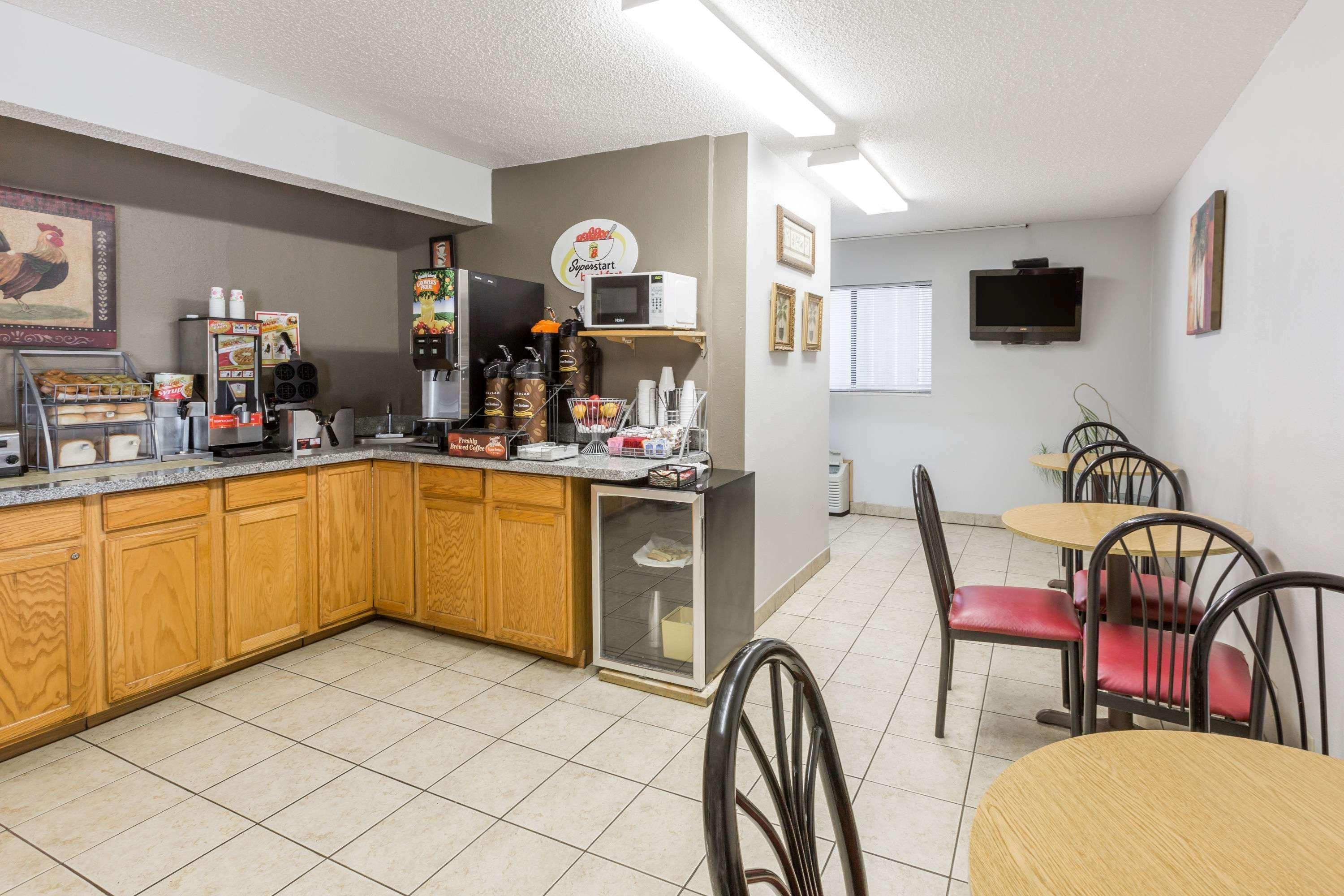 Super 8 By Wyndham Osceola Ia Motel Eksteriør bilde